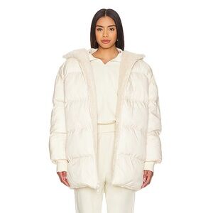 WellBeing + BeingWell Poppy Reversible Puffer in Swan White SIZE MEDIUM